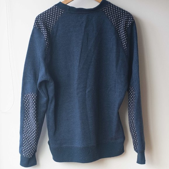 Lezat Sweater - Picture 5 of 6